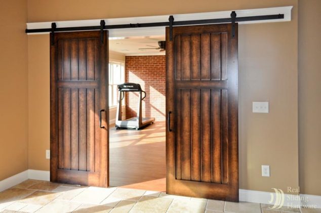 interior barn doors maryland with interior barn doors los angeles 634x421 15 Ways in Which You Could Creatively Use Barn Door in Home