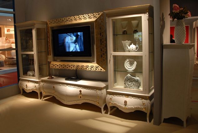 la belle epoque base porta tv tavoli portaschermo 634x427 15 Luxury Golden Furniture Ideas To Make Your Day
