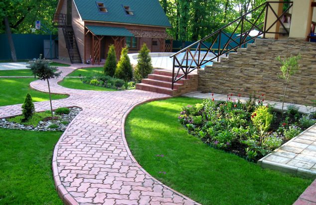 landshaftnyy dizayn 3 634x411 These Awesome 16 Backyard Landscaping Design Will Grab Your Attention