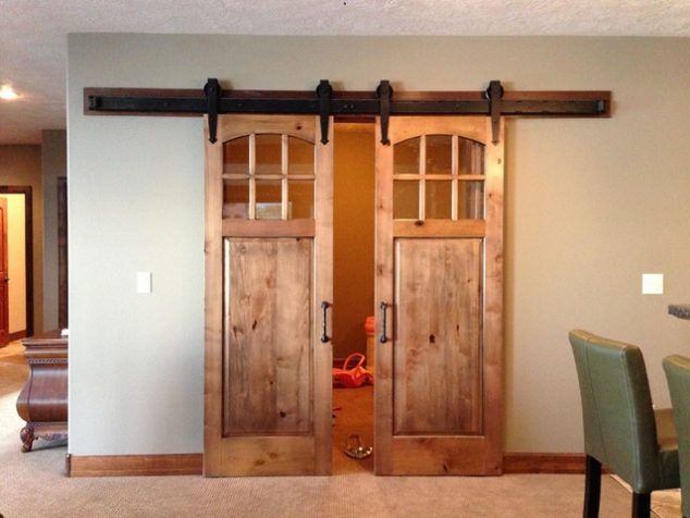 rustic windows and doors 634x476 15 Ways in Which You Could Creatively Use Barn Door in Home