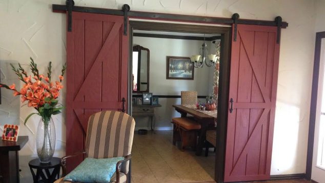 sliding barn doors for home 634x357 15 Ways in Which You Could Creatively Use Barn Door in Home