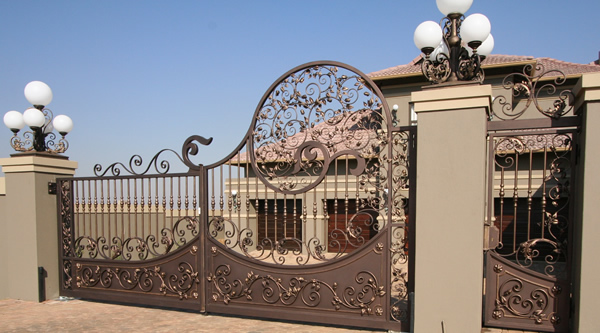 16 Awesome Gate Style That You Would Like to Copy stockhammer gate1 16 Awesome Gate Style That You Would Like to Copy