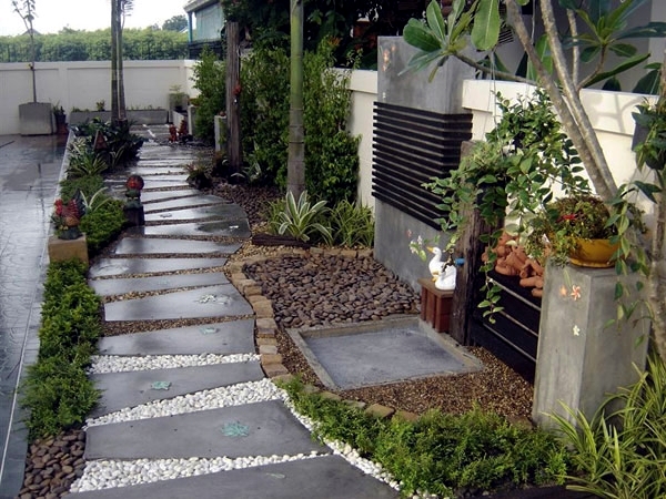 13 Gorgeous Pathways that Make the Garden With Unique Look 20 design ideas garden path that make the garden a unique look 4 200 13 Gorgeous Pathways that Make the Garden With Unique Look