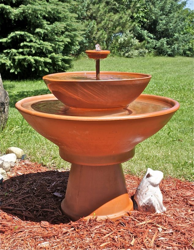 How to Turn Broken Flower Pots Into Incredible Water Fountain AD How To Build A Terra Cotta Fountain 03 634x819 How to Turn Broken Flower Pots Into Incredible Water Fountain