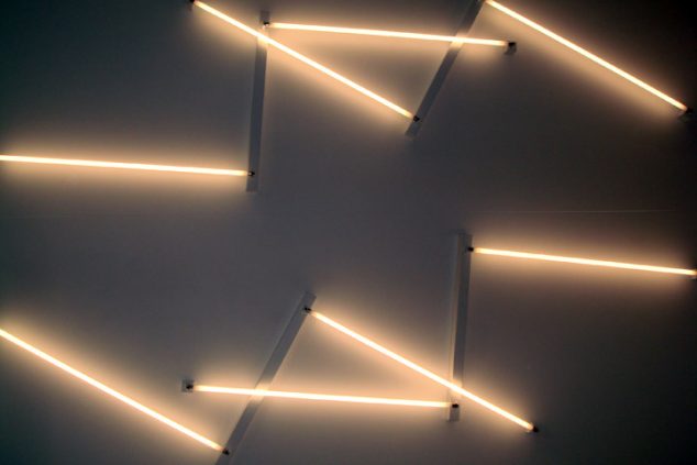 13 Unique Wall Led Lighting that Will Draw Your Attention Design Lines Blog Lightfair 2011 Best and Brightest Barco Modular Fluorescent 634x423 13 Unique Wall Led Lighting that Will Draw Your Attention