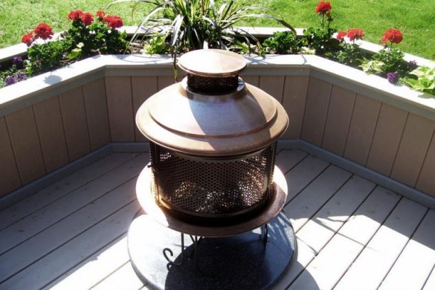 15 Special Built in Bench Planters You Dream About deck design 1R11033 3 634x423 15 Special Built in Bench Planters You Dream About