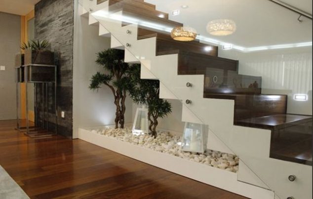 15 Incredible Small Under the Stairs Garden You Should Not Miss idea1 2 634x403 15 Incredible Small Under the Stairs Garden You Should Not Miss