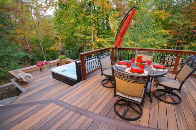 traditional deck 634x422 16 Amazing Outdoor Deck Design That Looks Like Restored Heaven