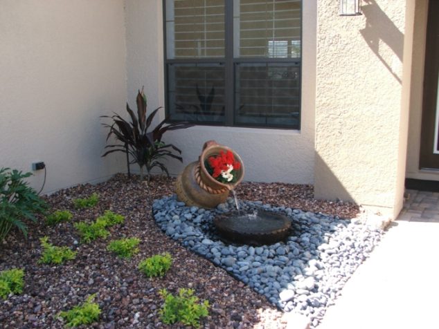 zimmerbrunnen mit wasserfall interessante ausstattung 634x476 How to Turn Broken Flower Pots Into Incredible Water Fountain