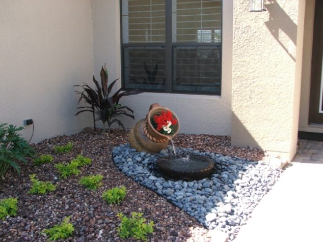 How to Turn Broken Flower Pots Into Incredible Water Fountain zimmerbrunnen mit wasserfall interessante ausstattung 634x476 How to Turn Broken Flower Pots Into Incredible Water Fountain