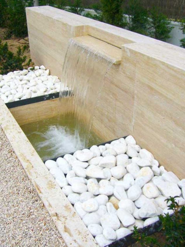 15 Stunning Garden Water Features That Will Leave You Speechless 2239e1b60f33b38c3812a877dddbdc2d 634x845 15 Stunning Garden Water Features That Will Leave You Speechless