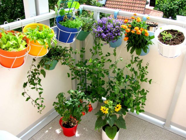 31 634x476 15 Smart Balcony Garden Ideas That are Awesome