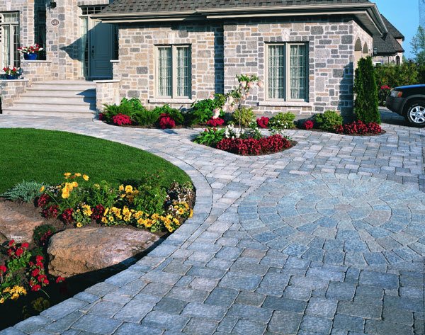 15 Dream Front Yard Landscaping to Amaze You Cvzq6LqW8AArcer 15 Dream Front Yard Landscaping to Amaze You