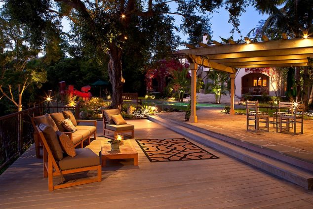 Deck Backyard Seating Ideas 634x423 15 Adorable Backyard Seating Areas to Turn Yard Into Peaceful Retreat