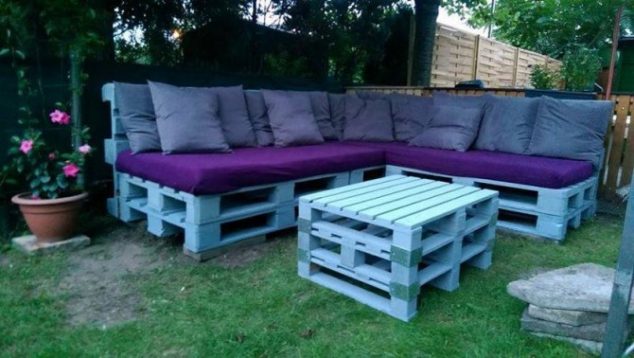 Wooden Pallets Garden Furniture 634x358 13 Cool DIY Outdoor Furniture Made of Pallet