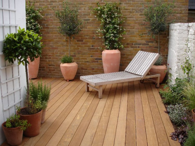 15 Comfortable Garden Decking for Reading Books deckinga 634x476 15 Comfortable Garden Decking for Reading Books