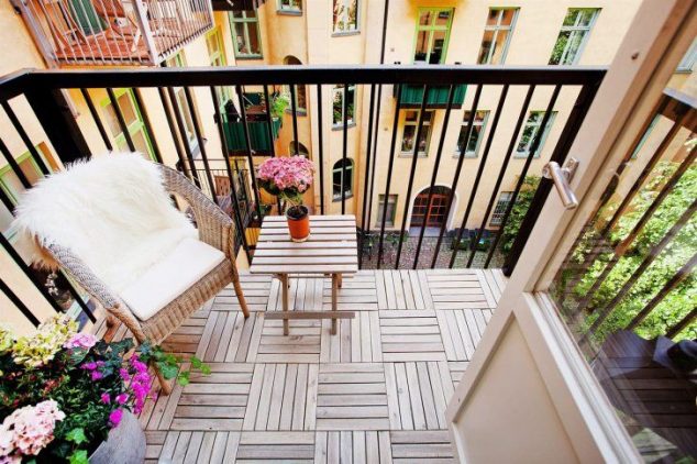 small balcony decoration09 634x422 15 Smart Balcony Garden Ideas That are Awesome