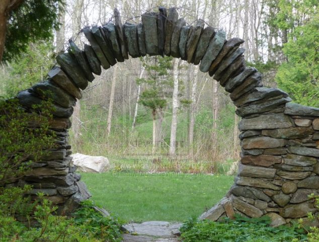 15 Lovely Moon Gates For Your Garden 12420Moon Gate by linawifeofL 634x481 15 Lovely Moon Gates For Your Garden