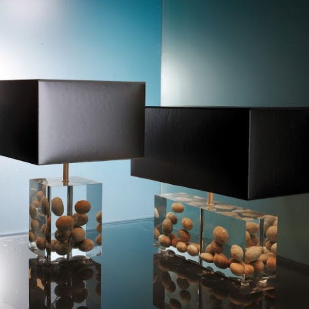 TOP 15 Beautiful Ways to Decorate the House With Pebble Crafts 34248 k lampy stolowe z zywicy i kamieni square space 634x634 TOP 15 Beautiful Ways to Decorate the House With Pebble Crafts