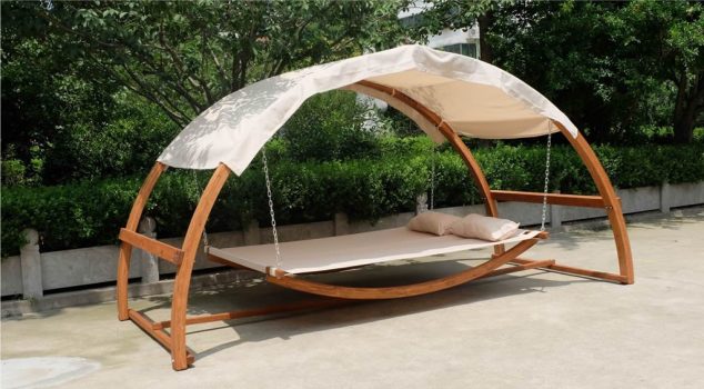 55fb4d318af9e 358016b 634x350 17 Backyard Hammock Ideas Adding Cozy Accent to Outdoor Place