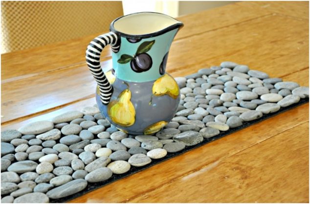 A DIY Easier Than Carrying Rocks in Your Luggage 634x417 TOP 15 Beautiful Ways to Decorate the House With Pebble Crafts