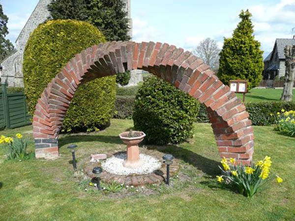 Nice Collection of Bricks Garden Ideas garden backyard brick projects 2 Nice Collection of Bricks Garden Ideas