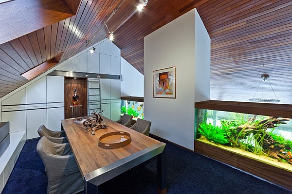 home office with stylish huge aquarium 15 Amazing Home Aquarium Ideas You Must See