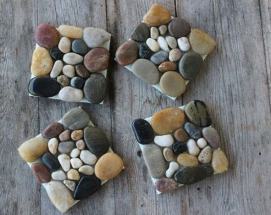 how to incorporate pebbles into your home decor 1 554x440 TOP 15 Beautiful Ways to Decorate the House With Pebble Crafts