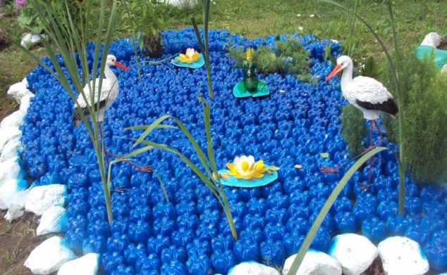 27 634x391 Amazing Ideas on How to Reuse Plastic Bottles in Garden