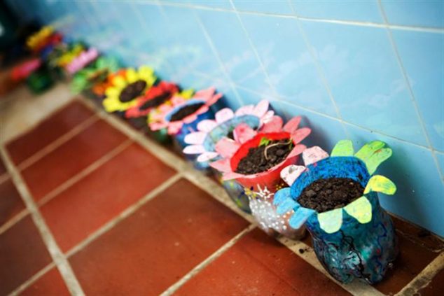Amazing Ideas on How to Reuse Plastic Bottles in Garden AtC4B1k Pet C59EiC59Felerden Neler NasC4B1l Pratik YapC4B1labilir 26 634x423 Amazing Ideas on How to Reuse Plastic Bottles in Garden
