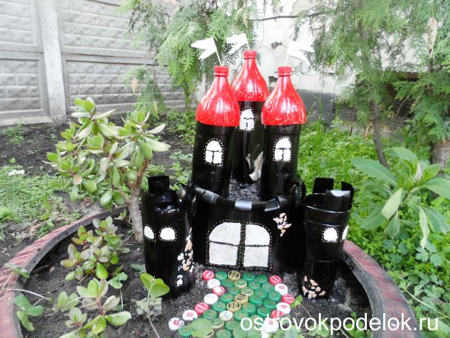 SAM 0202 634x476 Amazing Ideas on How to Reuse Plastic Bottles in Garden