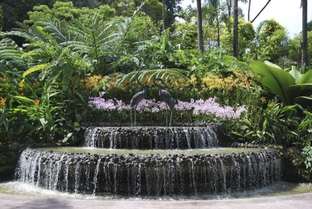 You Really Need a Relaxing Backyard Waterfall outstanding gaden backyard waterfal 634x424 You Really Need a Relaxing Backyard Waterfall