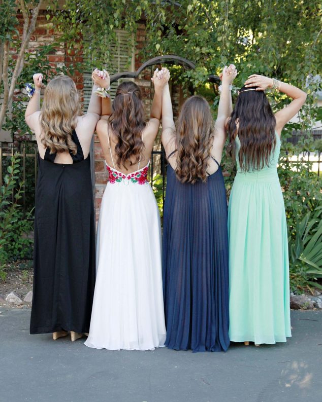 Top Trends For 2019 Prom Dresses prom 2282560 1280 634x793 Top Trends For 2019 Prom Dresses