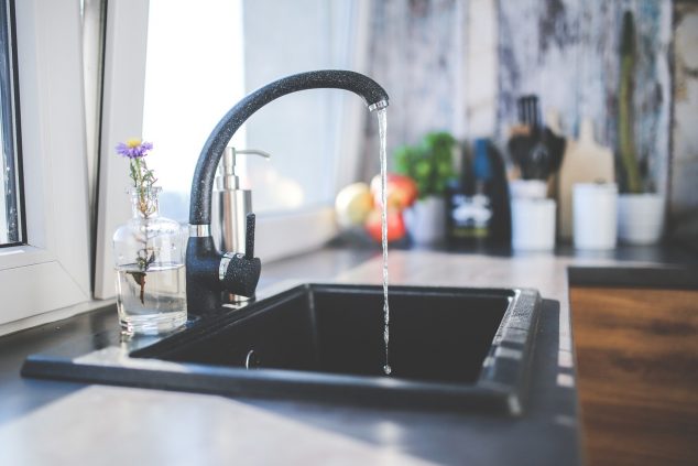 7 Items to Get Rid Of When Building a Minimalist Kitchen tap 791172 1280 634x423 7 Items to Get Rid Of When Building a Minimalist Kitchen